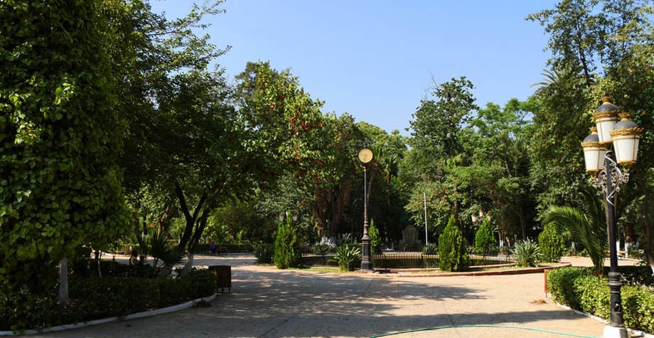 Jardin Bizot (Patrice-Lumumba Garden)